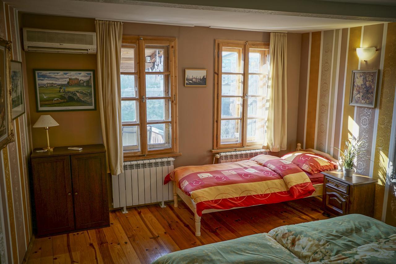 Rooster House Hotel Veliko Turnovo Bagian luar foto