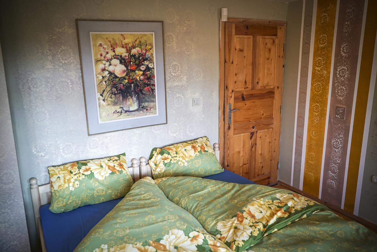 Rooster House Hotel Veliko Turnovo Bagian luar foto